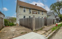 2413 Stafford, Dubuque, IA 52001