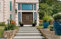2001 ARMY NAVY DRIVE, ARLINGTON, VA 22202
