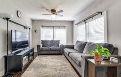201 E Davis Avenue, Alvarado, TX 76009