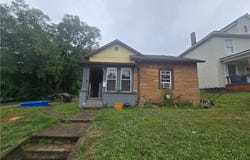 24 Maple Avenue SE, Massillon, OH 44646
