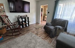 908 W Center St, Fairfield, IL 62837