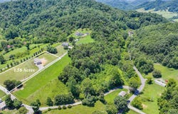 120 Maple Crest Circle, Surgoinsville, TN 37873