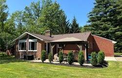 3015 Rockefeller Road, Willoughby Hills, OH 44092