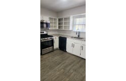 608 W Baldridge Street, Ennis, TX 75119
