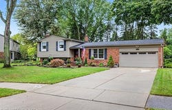 3875 Elizabeth Drive, Troy, MI 48084