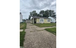 2423 Avenue G, Fort Madison, IA 52627