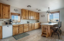 8 Warbonnet Rd -, Moorcroft, WY 82721