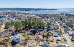 5 Pilgrim Ave, Wareham, MA 02571