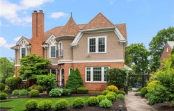 34 Dryden Avenue, Pawtucket, RI 02860