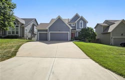 5825 Millbrook Street, Shawnee, KS 66218