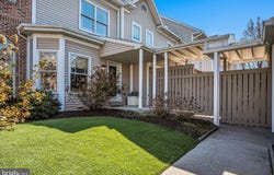 523 BRIDGEVIEW DRIVE, LEMOYNE, PA 17043