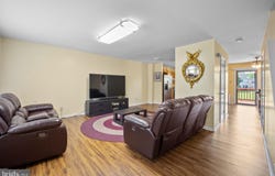 413 CARPENTER CIRCLE, BROOKHAVEN, PA 19015