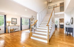 10 Strawberry Knoll Dr, Sutton, MA 01590