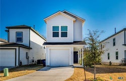 41 Trinity Circle, Lockhart, TX 78644