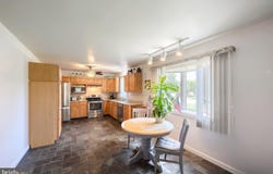 26 WESTVIEW MANOR, YORK, PA 17408