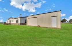 18760 E 1170 Road, Sayre, OK 73662