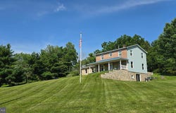 93 W CENTER STREET, GLEN ROCK, PA 17327