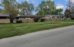 3102 Wilshire Avenue, Markham, IL 60428