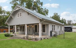 611 N Main St, Elgin, TX 78621