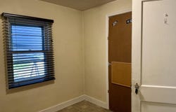 1031 E 1st Ave, Mitchell, SD 57301
