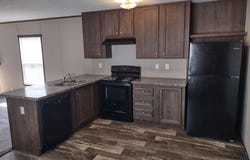 9674 CLOVERDALE LN, GROTTOES, VA 24441