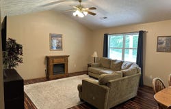 5798 State Highway Bb, Seymour, MO 65746
