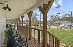 100 South Railroad Avenue, Damascus, VA 24236