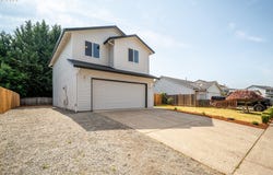 900 SW 22ND AVE, Battle Ground, WA 98604