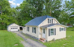 11330 TULLIS AVENUE NE, ALLIANCE, OH 44601