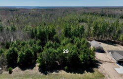 6417 Jeffrey Place, Grawn, MI 49637