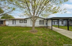 7430 Stagecoach Ln, San Antonio, TX 78227