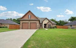 405 Edgewood Terrace, Boyd, TX 76023