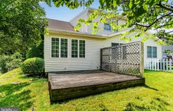 10 ROUND RIDGE ROAD, MECHANICSBURG, PA 17055