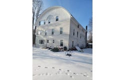 7 Holly Tree Rd, Stamford, NY 12167