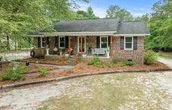 7725 Friendfield Rd., Effingham, SC 29541