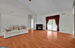 76 FARMINGTON Lane, ELIZABETHTOWN, PA 17022