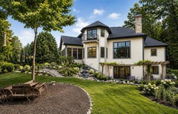 1021 Emerald Dr, Hartford, WI 53027