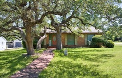 325 E Rainey, Mason, TX 76856
