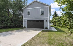 202 W Carpenter Street, Charlevoix, MI 49720