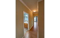308 Meredith Dr, Muscle Shoals, AL 35661