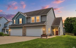 2005 E 24th Terrace, Lawrence, KS 66046