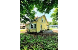 47 River Street, Houlton, ME 04730