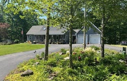 21 Dream Lane, Belfast, ME 04915