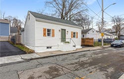 27 Padelford Street, Providence, RI 02906
