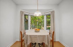 16 Bentwood Dr, Sturbridge, MA 01566
