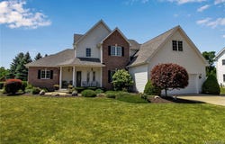 5220 Bridle Path Lane, Lewiston, NY 14092