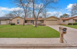 8223 Joe Dimaggio Dr, San Antonio, TX 78240