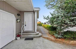 3095 VIRGINIA AVE, North Bend, OR 97459