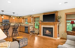 5368 McKinley Dr, Hermantown, MN 55811