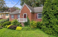 51 Roland Park Drive, Huntington, WV 25705